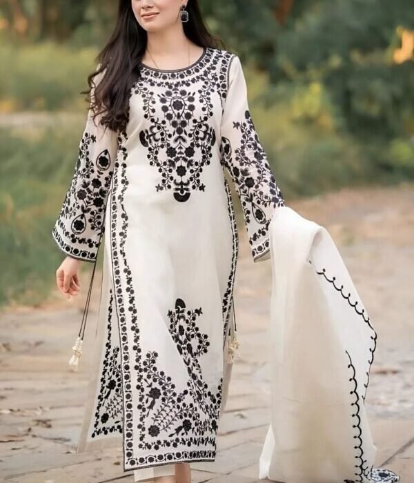 Lawn Embroidered 3pc Suit With Bamber Chiffon Embroidered Dupatta