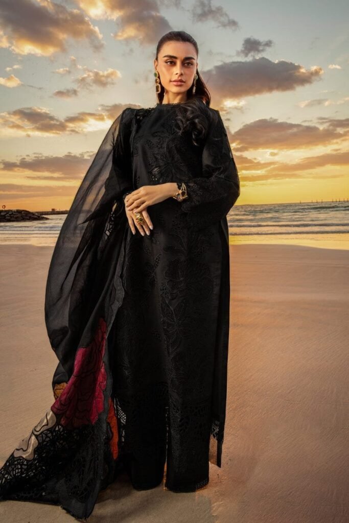 CS-2640 Lawn Unstitched Embroidered 3pc Suit With Organza Embroidered Dupatta