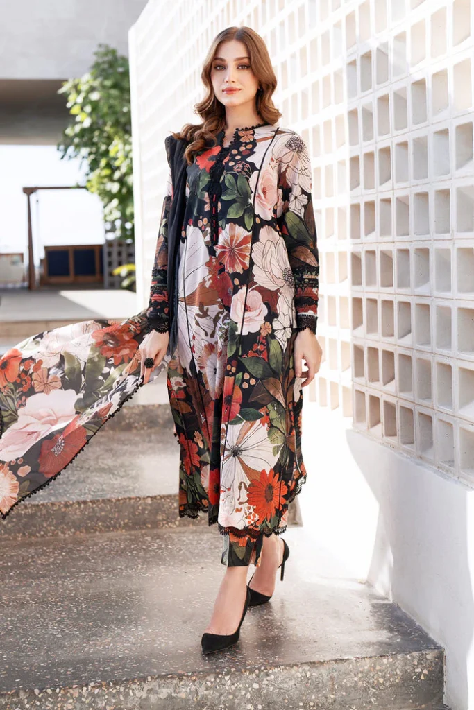 BQ-40 Digital Printed Khaddar Suit 3pc with Khaddar Digital Printed Dupatta & Embroidered Patches